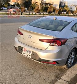 هیۆندای ئەلەنترا